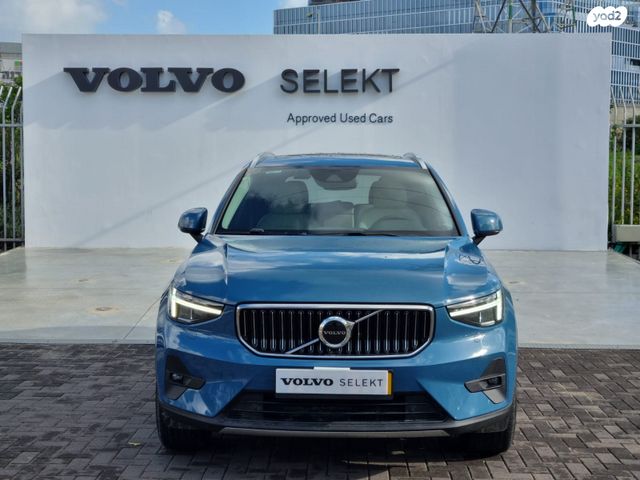 וולוו XC40