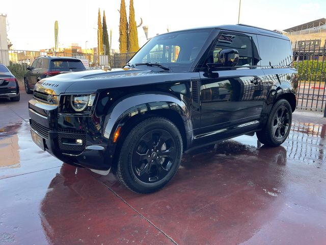 לנד רובר דיפנדר