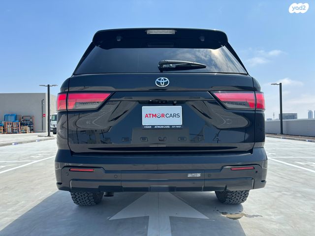 טויוטה סקויה