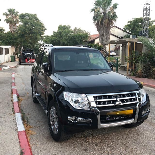 מודעת רכב מיצובישי פג'רו