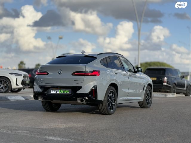 ב מ וו X4