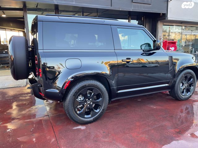 לנד רובר דיפנדר