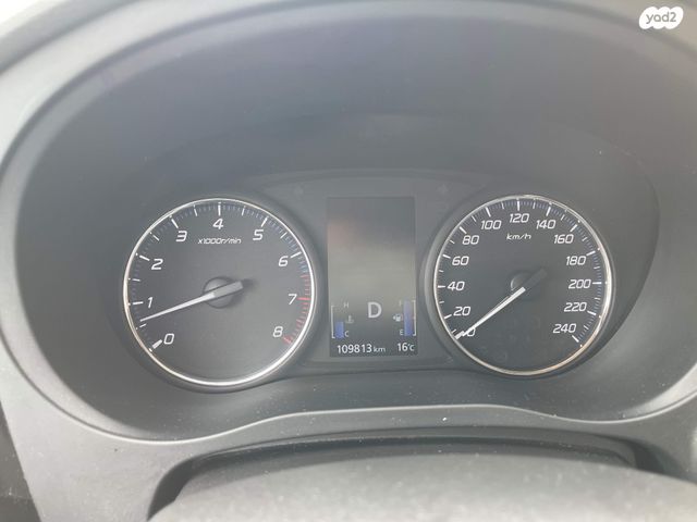 מיצובישי אאוטלנדר