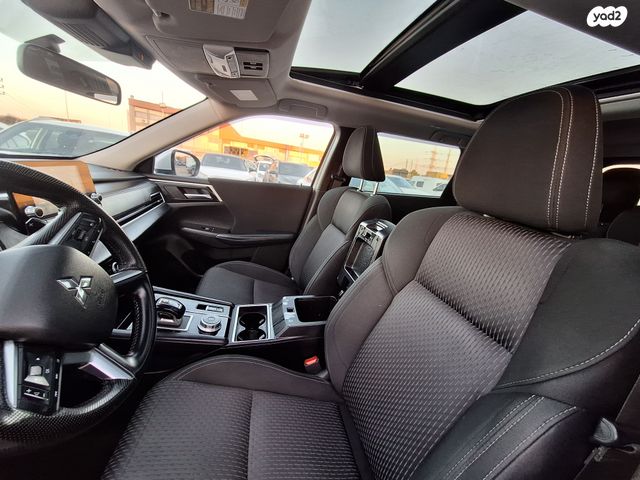 מיצובישי אאוטלנדר