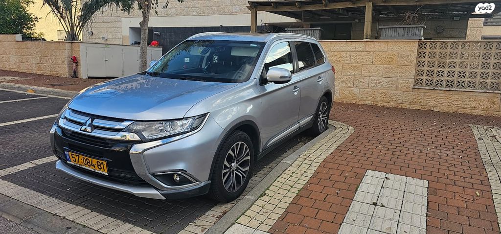 מיצובישי אאוטלנדר