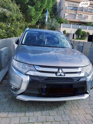 מיצובישי אאוטלנדר