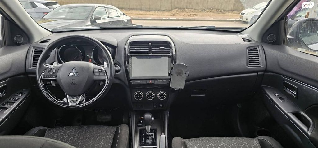 מיצובישי ASX