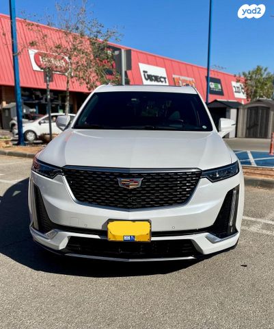 קאדילק XT6