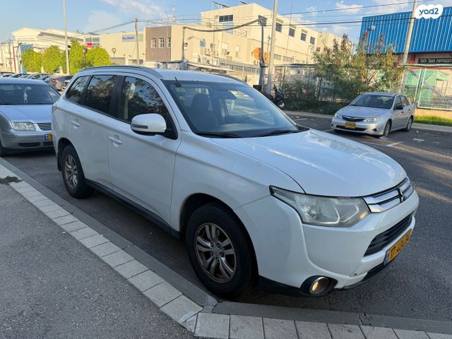 מיצובישי אאוטלנדר