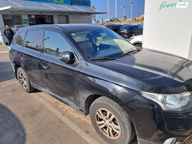 מיצובישי אאוטלנדר