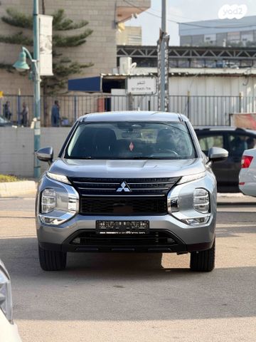 מיצובישי אאוטלנדר