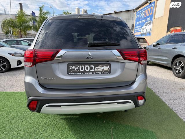 מיצובישי אאוטלנדר