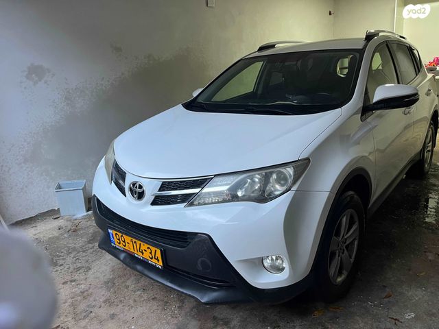 טויוטה RAV4