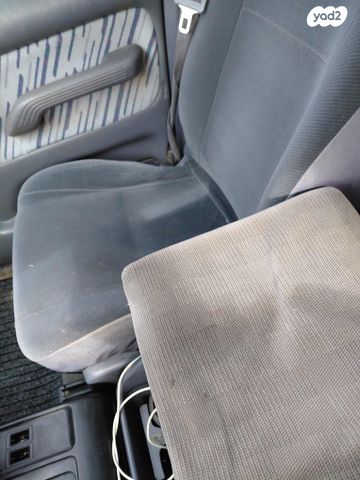 טויוטה לנד קרוזר