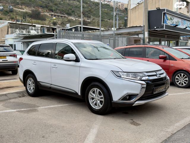 מיצובישי אאוטלנדר