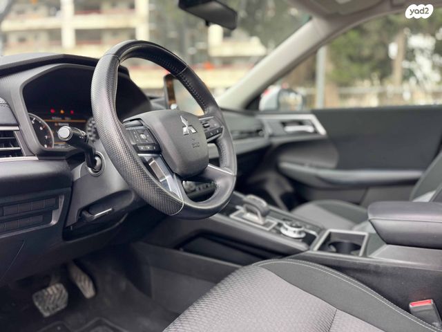 מודעת רכב מיצובישי אאוטלנדר 2