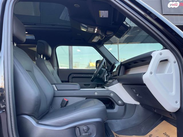 לנד רובר דיפנדר