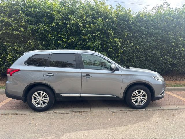 מודעת רכב מיצובישי אאוטלנדר 1