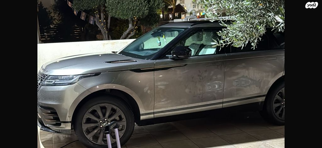 לנד רובר ריינג' רובר ולאר