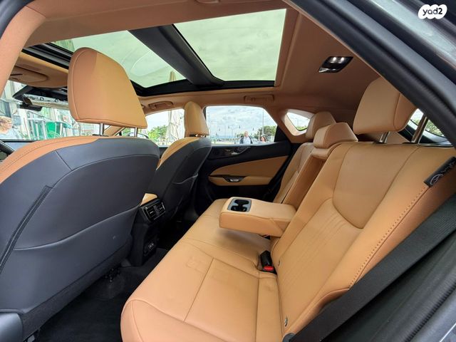 מודעת רכב לקסוס NX 2