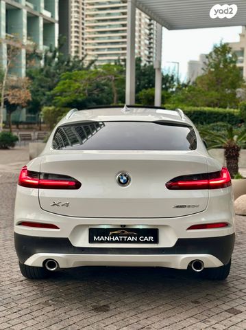 ב מ וו X4