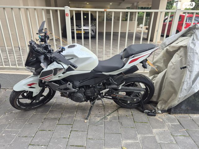 מודעת רכב קאוואסאקי Z400