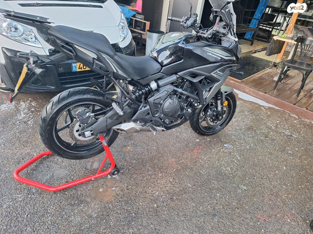 קאוואסאקי Versys 650