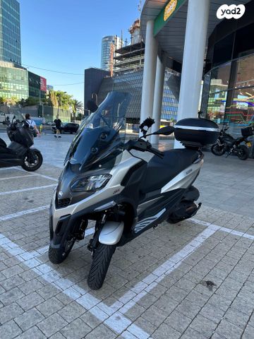 מודעת רכב פיאג'ו MP3 500