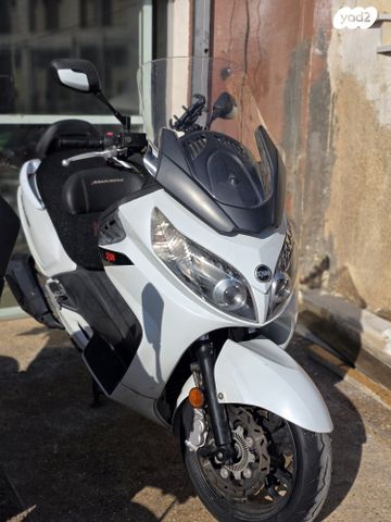 מודעת רכב סאן יאנג מקסים 600