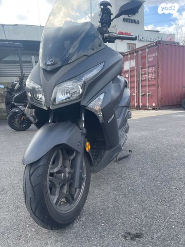 מודעת רכב קימקו איקס-טאון 125I