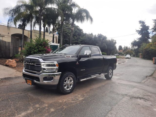 מודעת רכב דודג'