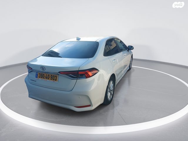 טויוטה קורולה