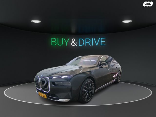 מודעת רכב ב מ וו i7