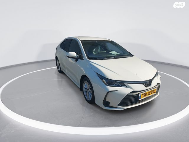 טויוטה קורולה