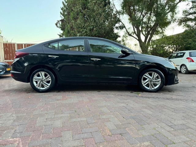 יונדאי אלנטרה