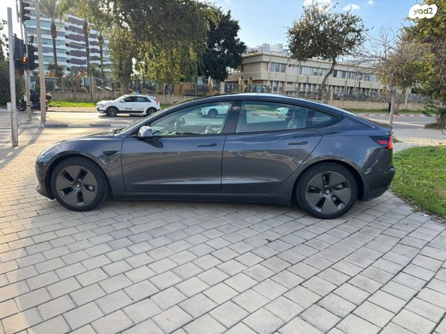 טסלה מודל 3