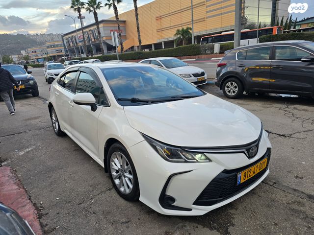טויוטה קורולה