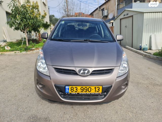 מודעת רכב יונדאי i20