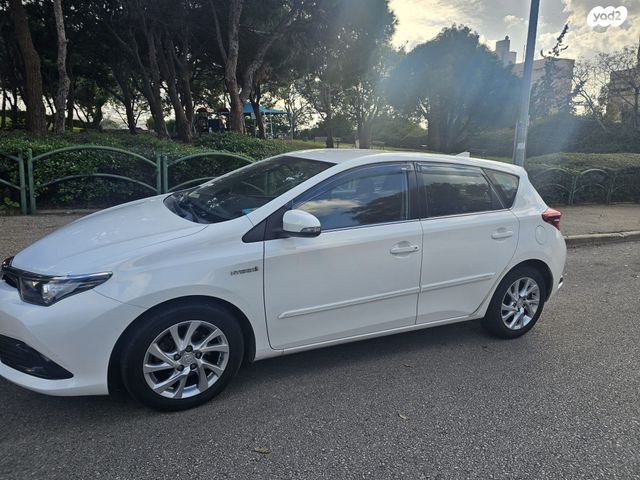 טויוטה אוריס