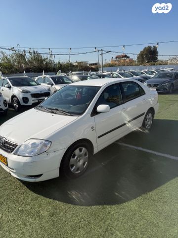 טויוטה קורולה