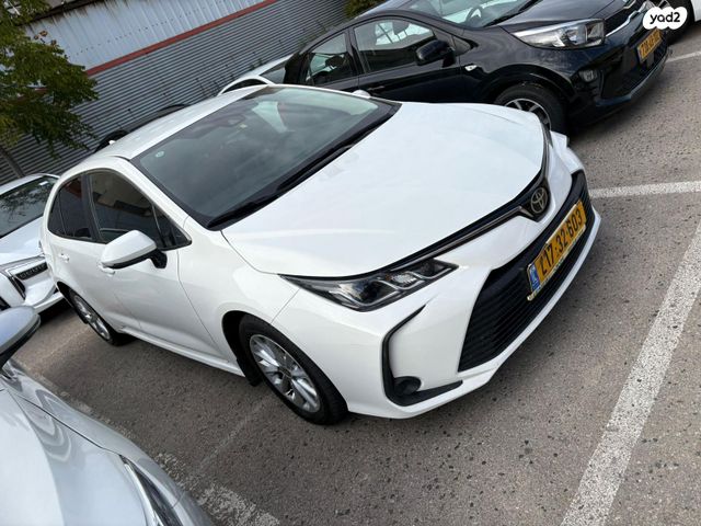 טויוטה קורולה