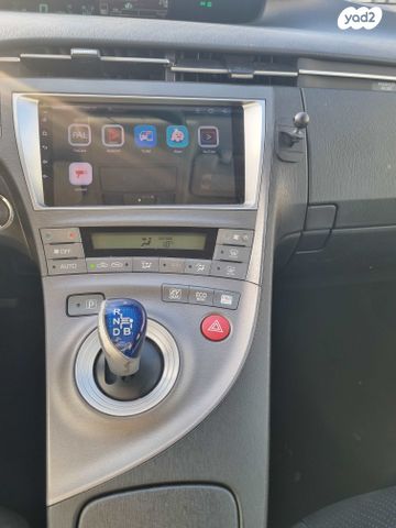 טויוטה פריוס