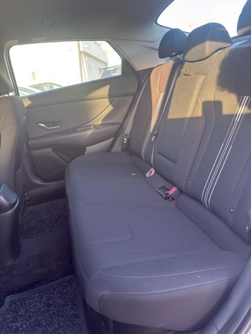 יונדאי אלנטרה