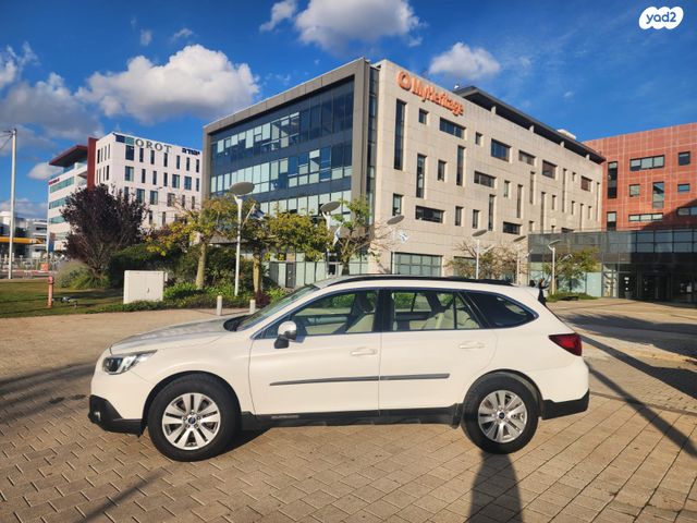 סובארו אאוטבק