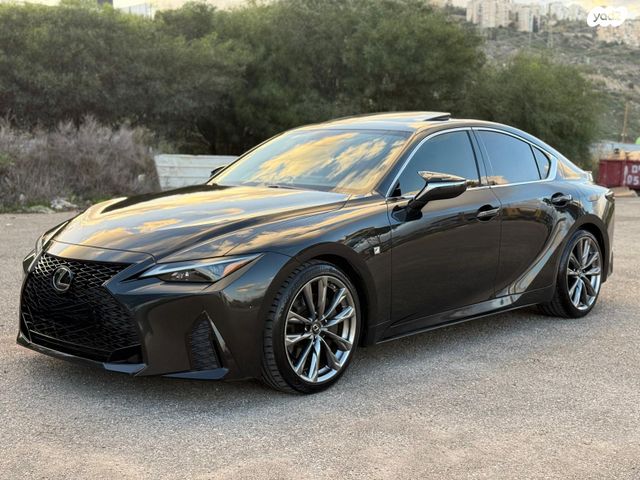 מודעת רכב לקסוס IS