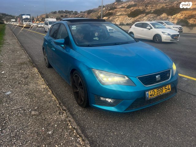 מודעת רכב סיאט לאון