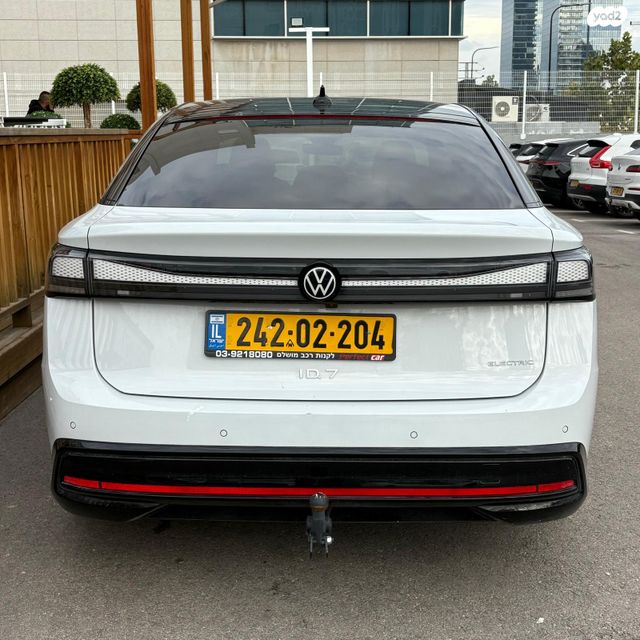 פולקסווגן ID.7