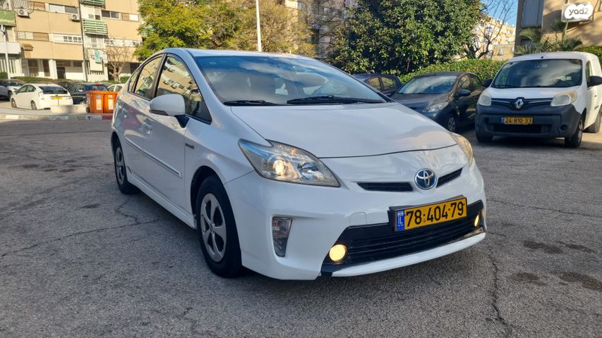 מודעת רכב טויוטה פריוס