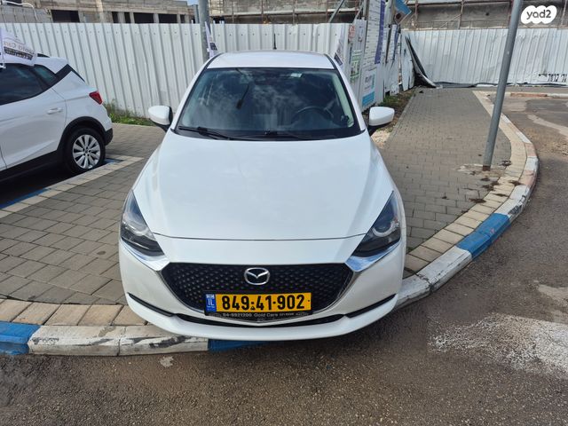 מודעת רכב מאזדה 2