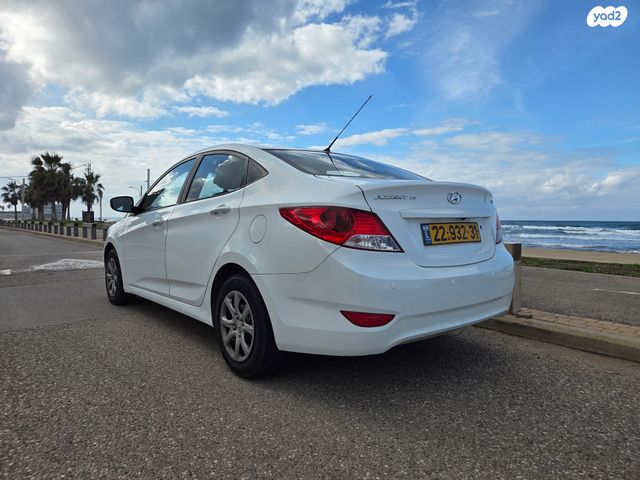 יונדאי אקסנט i25